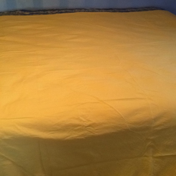 Versace Flat Top Sheet pillowcases - Picture 3 of 8